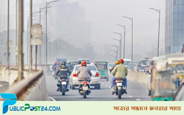 কুয়াশা মোড়ানো ঢাকা