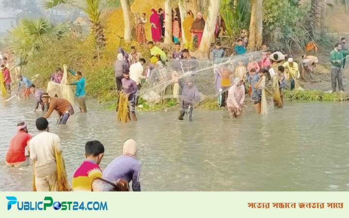 সিংড়ায় ৮২ বছরের ঐতিহ্যবাহী মাছ ধরার উৎসব