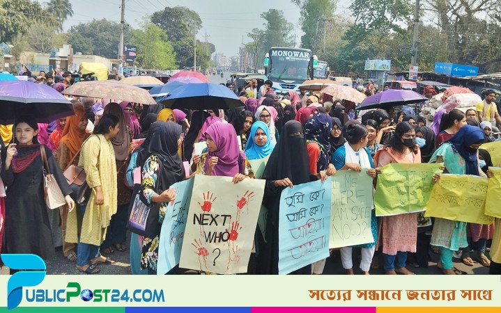 ধর্ষণকাণ্ডে দ্বিতীয় দিনের মতো মহাসড়ক অবরোধ রাবি শিক্ষার্থীদের