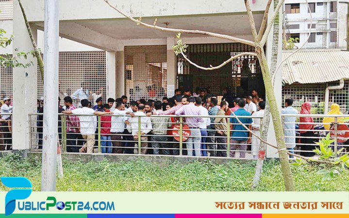 পটুয়াখালীতে শহীদের পরিবারের পাশে নাহিদ