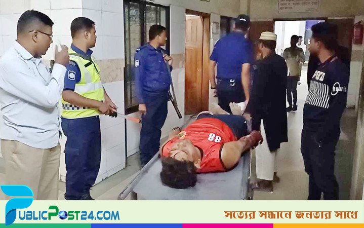 পুলিশের ধাওয়া খেয়ে ট্রাক উল্টে ডাকাত নিহত, আহত ২