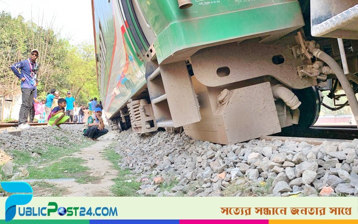 ধূমকেতু-বাংলাবান্ধা ট্রেনের সংঘর্ষ : তদন্ত শেষ হয়নি ৯ দিনেও